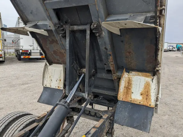 いすゞ エルフ TPG-NJR85AD(2WD)の写真21