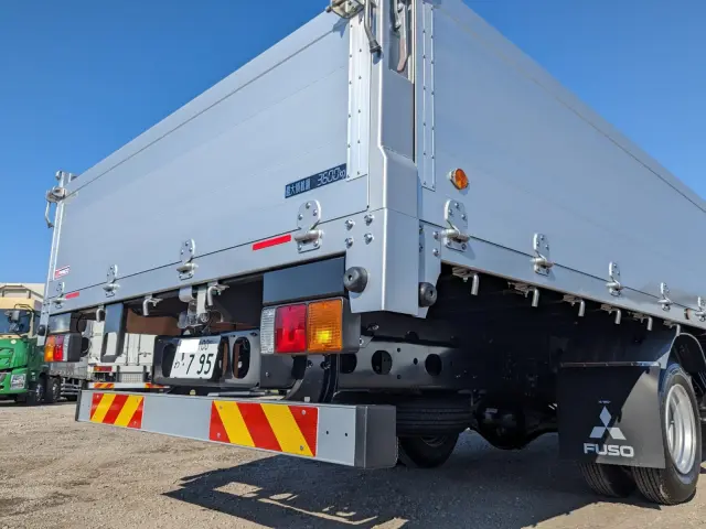 三菱 ファイター 2KG-FK62F(2WD)の写真6