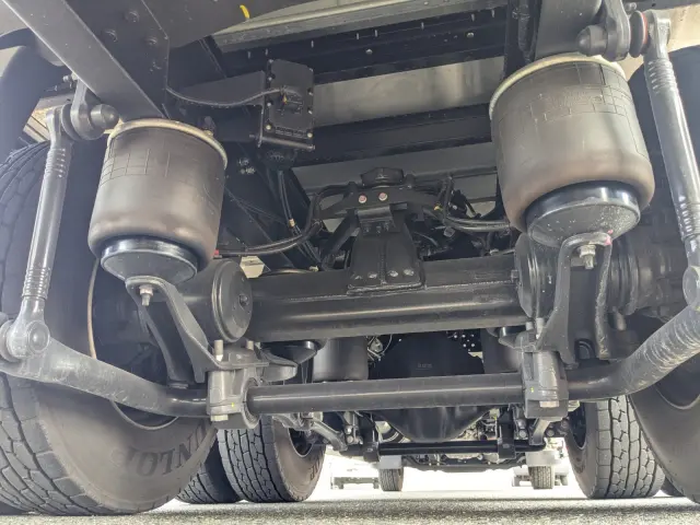 UD クオン 2PG-CD4FA(6x2)の写真38