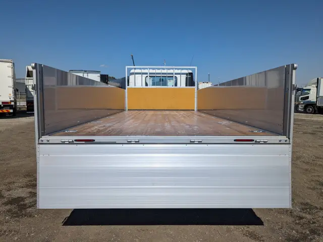 三菱 ファイター 2PG-FD2ABA(2WD)の写真8