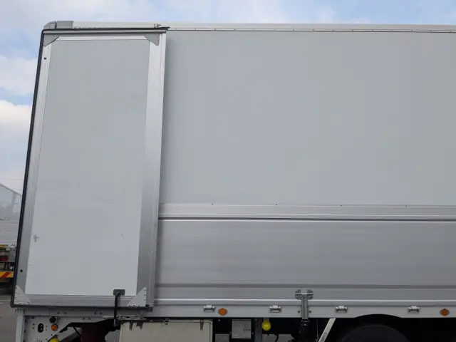 三菱 スーパーグレート 2PG-FS74HZ(8x4)の写真44