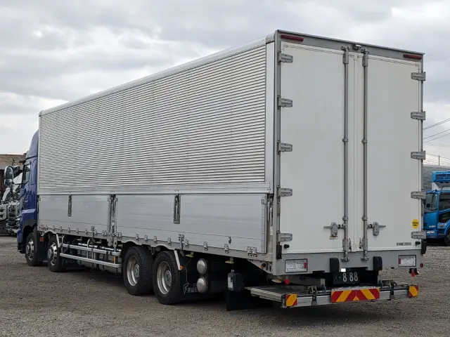 日野 プロフィア 2DG-FW1AHJ(8x4)の写真3