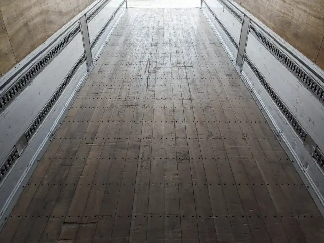 日野 プロフィア 2DG-FW1AHJ(8x4)の写真18