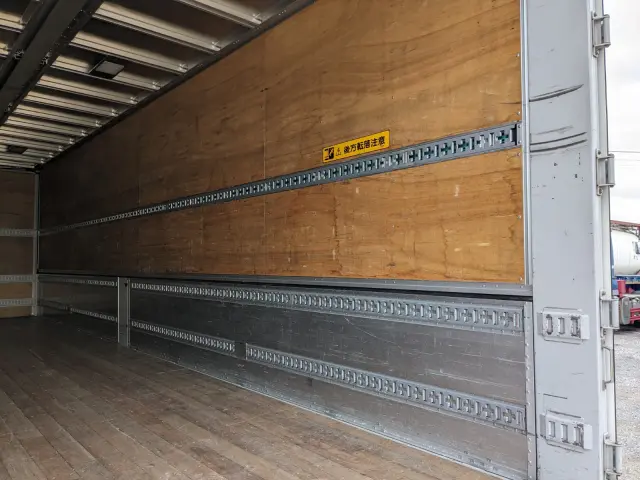 日野 プロフィア 2DG-FW1AHJ(8x4)の写真19