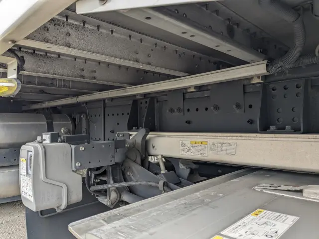 日野 プロフィア 2DG-FW1AHJ(8x4)の写真42