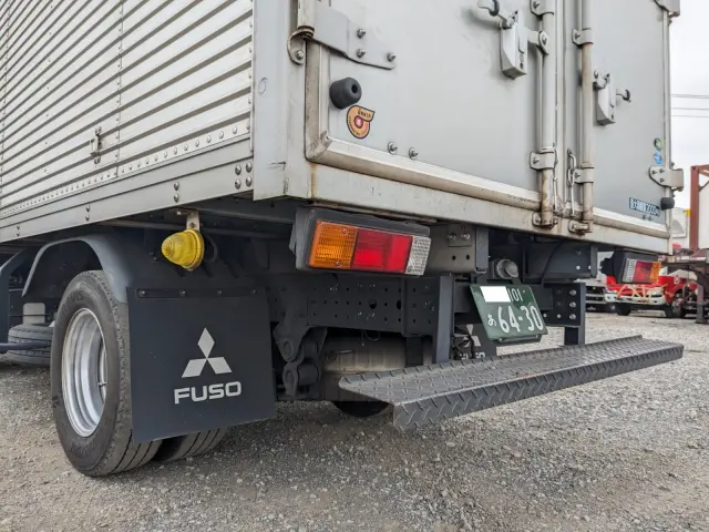 三菱 キャンター 2RG-FBA20(2WD)の写真8