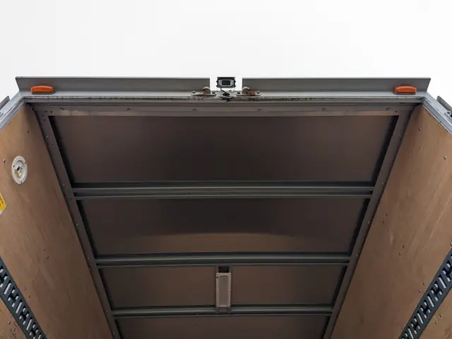 三菱 キャンター 2RG-FBA20(2WD)の写真11