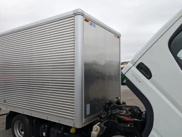 三菱 キャンター 2RG-FBA20(2WD)の写真42