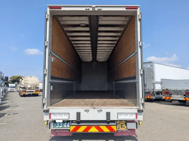 ＵＤ クオン 2PG-CG5CA(8x4)の写真9