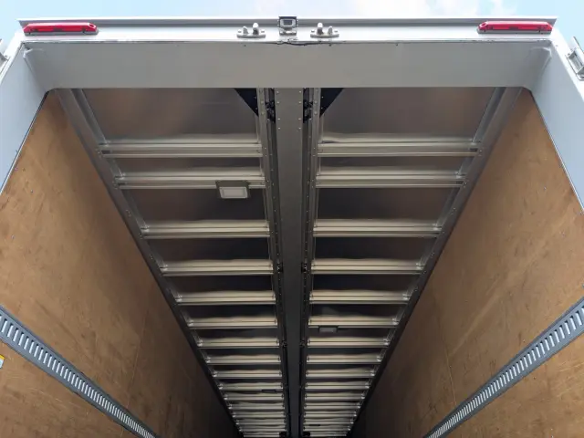 ＵＤ クオン 2PG-CG5CA(8x4)の写真12