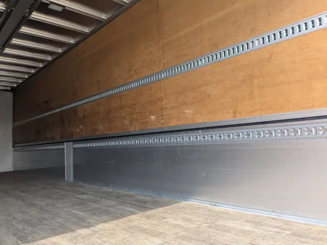 ＵＤ クオン 2PG-CG5CA(8x4)の写真13