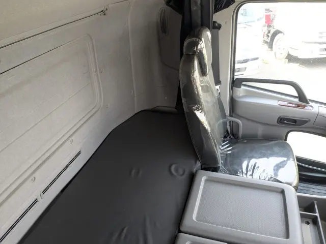 ＵＤ クオン 2PG-CG5CA(8x4)の写真28