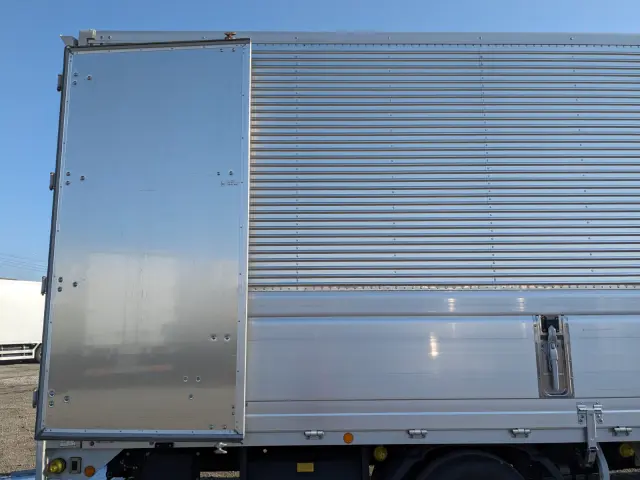 日野 レンジャー 2KG-FD2ABG(2WD)の写真30