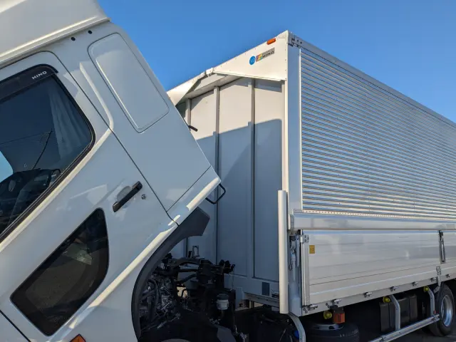 日野 レンジャー 2KG-FD2ABG(2WD)の写真44