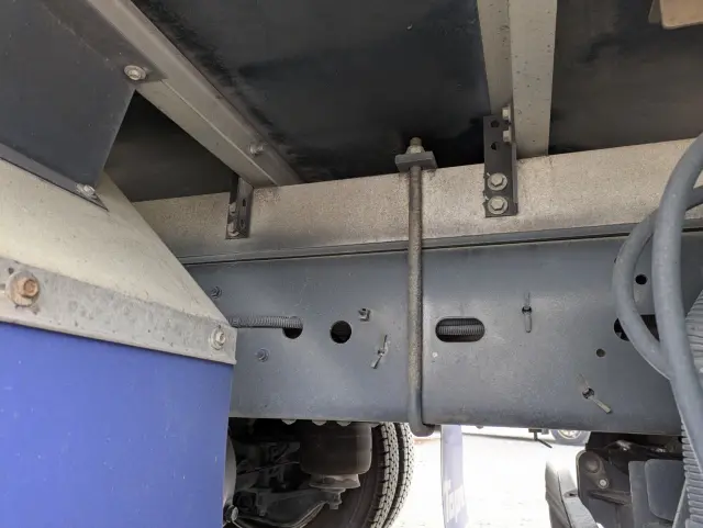 いすゞ フォワード 2PG-FRR90T2(2WD)の写真25