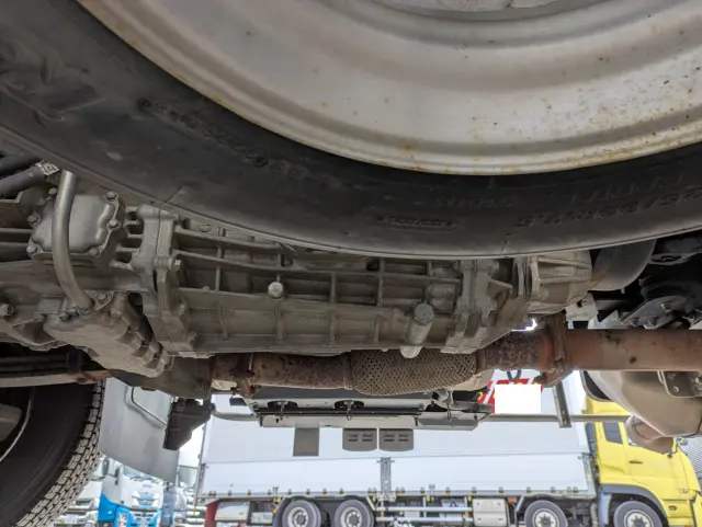 いすゞ フォワード 2PG-FRR90T2(2WD)の写真30