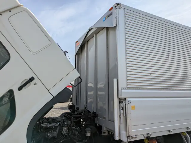 日野 レンジャー 2PG-FD2ABG(2WD)の写真48