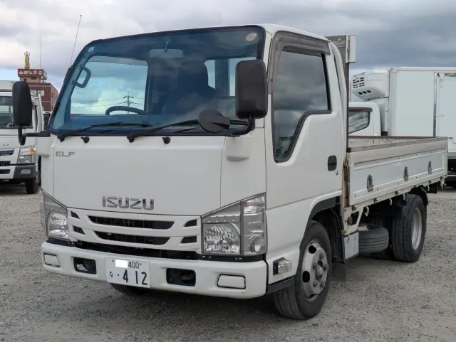 いすゞ エルフ TRG-NHR85A(2WD)の写真1