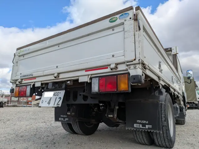 いすゞ エルフ TRG-NHR85A(2WD)の写真8