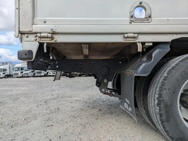 いすゞ エルフ TRG-NHR85A(2WD)の写真32