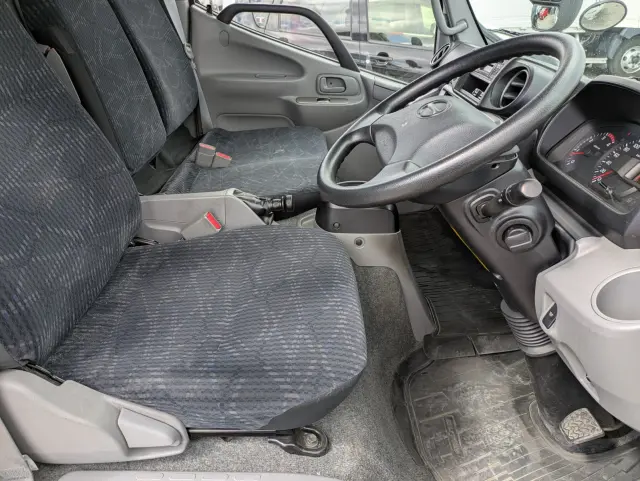 日野 デュトロ TPG-XZU605M(2WD)の写真20