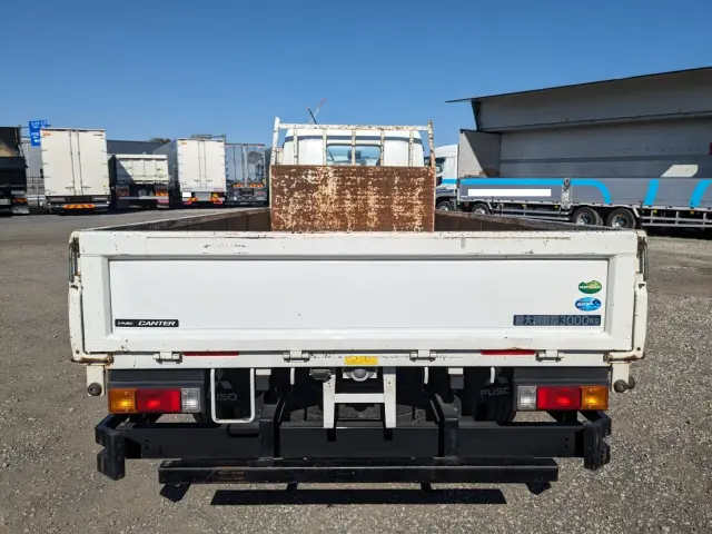 三菱 キャンター 2RG-FEAV0(2WD)の写真6