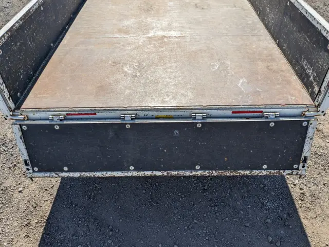 三菱 キャンター 2RG-FEAV0(2WD)の写真10