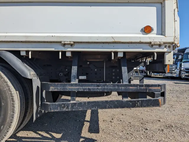 三菱 キャンター 2RG-FEAV0(2WD)の写真17