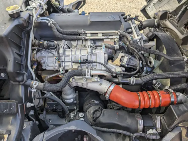 三菱 キャンター 2RG-FEAV0(2WD)の写真27