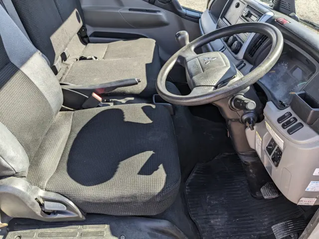 三菱 キャンター 2RG-FEAV0(2WD)の写真28