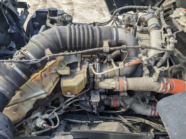 日野 プロフィア 2DG-FW1AHJ(8x4)の写真38