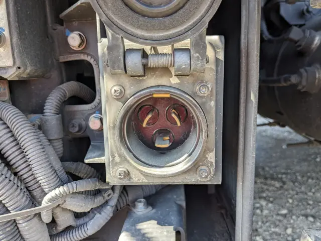 日野 プロフィア 2DG-FW1AHJ(8x4)の写真40