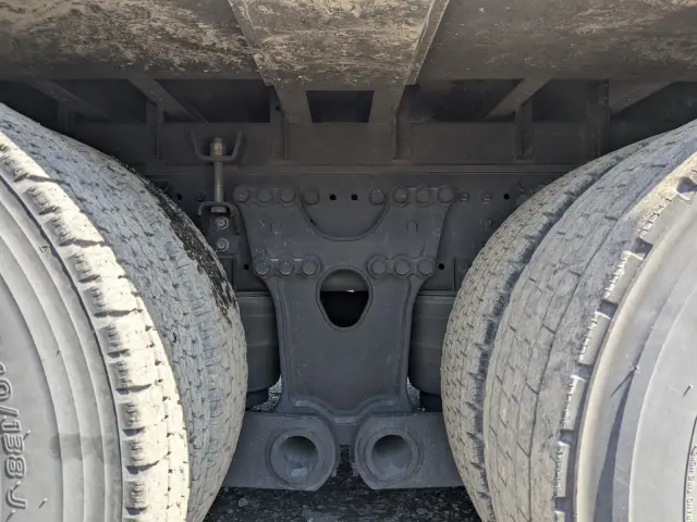 日野 プロフィア 2DG-FW1AHJ(8x4)の写真44