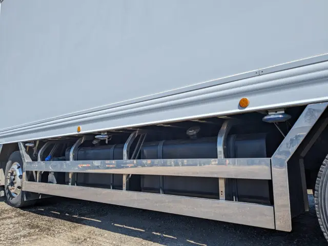 日野 プロフィア 2DG-FW1AHJ(8x4)の写真45