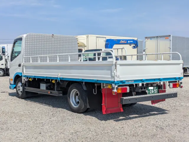 日野 デュトロ 2RG-XZC710M(2WD)の写真5