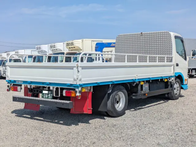 日野 デュトロ 2RG-XZC710M(2WD)の写真7