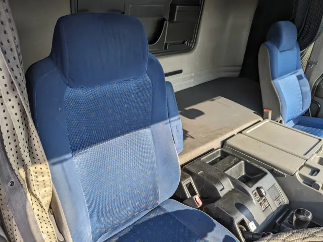 いすゞ ギガ QKG-CYJ77A(8x4)の写真25