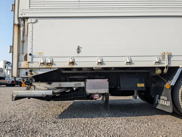 いすゞ ギガ QKG-CYJ77A(8x4)の写真38