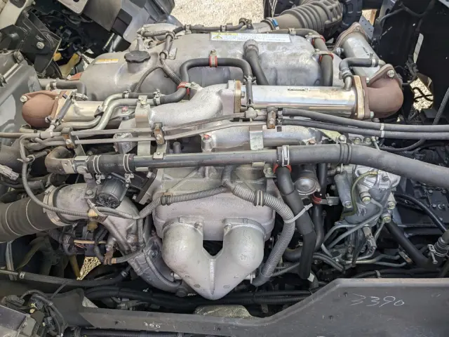 いすゞ ギガ QKG-CYJ77A(8x4)の写真47