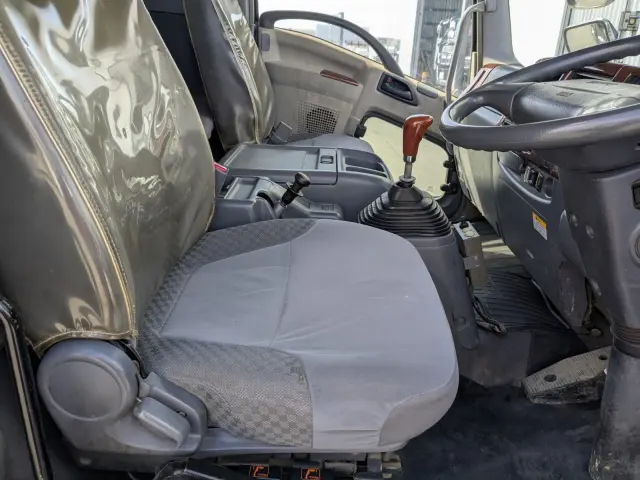 いすゞ フォワード PDG-FTR34S2(2WD)の写真38