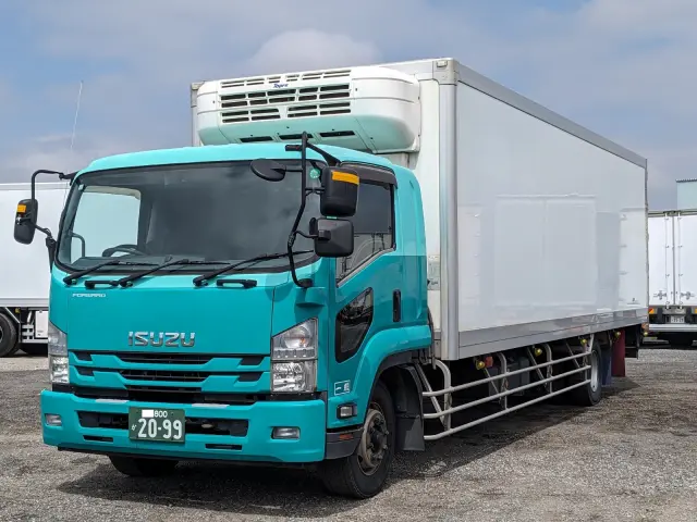いすゞ フォワード LPG-FTR90T2(2WD)の写真1