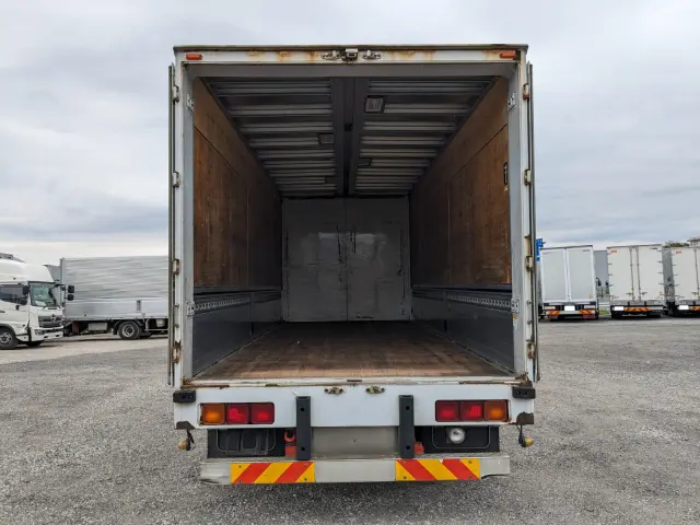 日野 レンジャー LKG-FJ7JKAG(2WD)の写真9