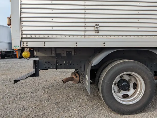 三菱 キャンター TPG-FBA20(2WD)の写真27