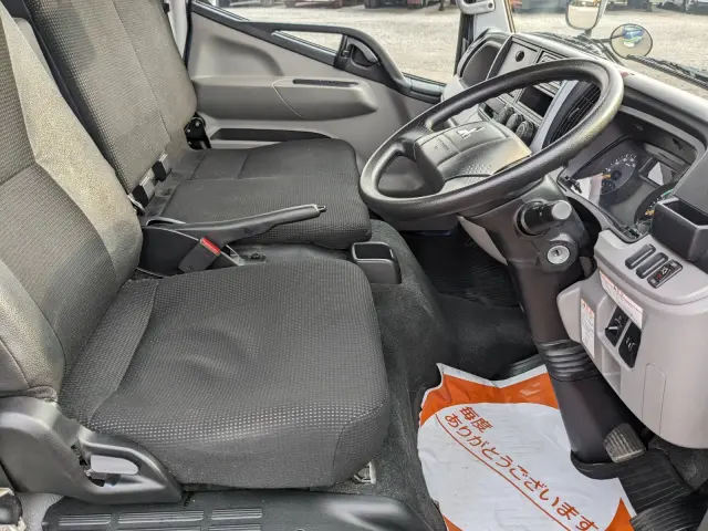 三菱 キャンター TPG-FBA20(2WD)の写真33