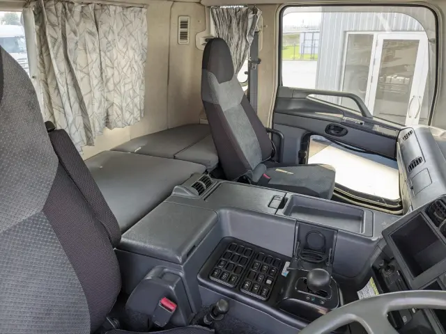 三菱 スーパーグレート LKG-FP54VDR(2WD)の写真24