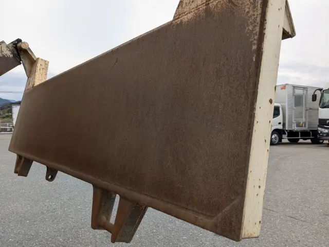 いすゞ ギガ QKG-CXZ77AT(6x4)の写真10