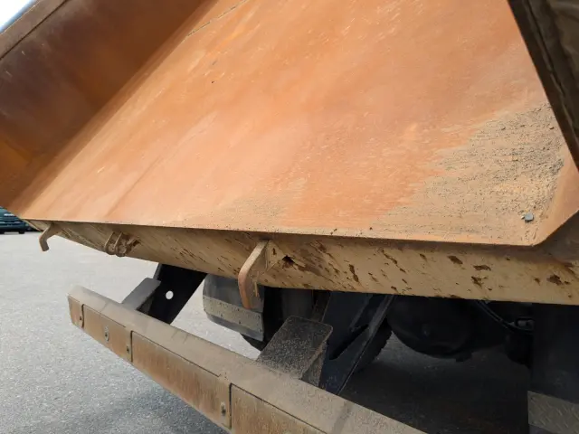 いすゞ ギガ QKG-CXZ77AT(6x4)の写真11