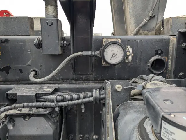 いすゞ ギガ QKG-CXZ77AT(6x4)の写真25