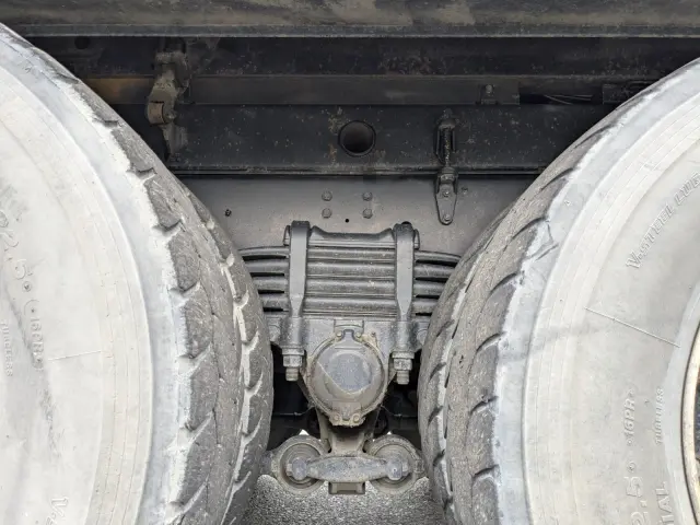 いすゞ ギガ QKG-CXZ77AT(6x4)の写真28