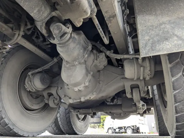 いすゞ ギガ QKG-CXZ77AT(6x4)の写真29